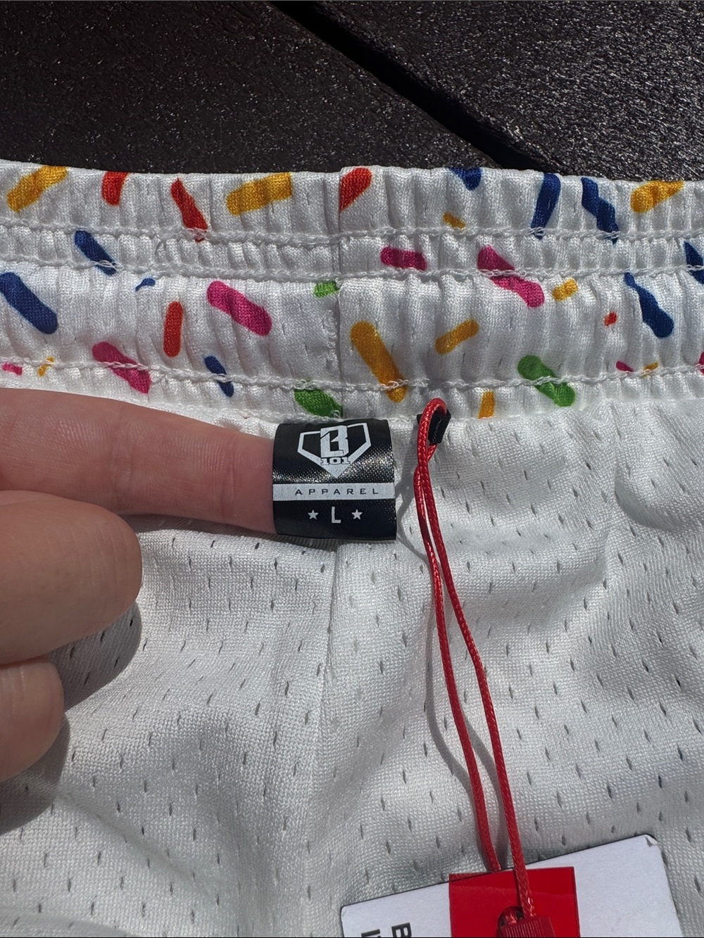 Baseball Lifestyle 101 Men's White Sprinkle Print Shorts with Waffle Accent - Picture 3 of 9